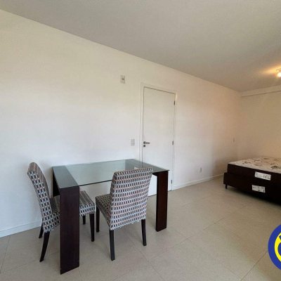 Apartamento com 32m², 1 quarto, 1 garagem, no bairro Trindade em Florianópolis