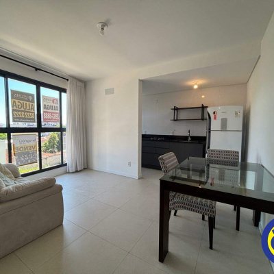 Apartamento com 32m², 1 quarto, 1 garagem, no bairro Trindade em Florianópolis