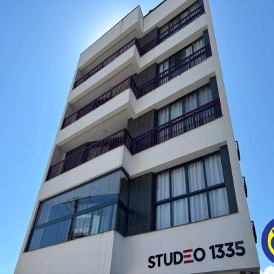 Apartamento com 32m², 1 quarto, 1 garagem, no bairro Trindade em Florianópolis