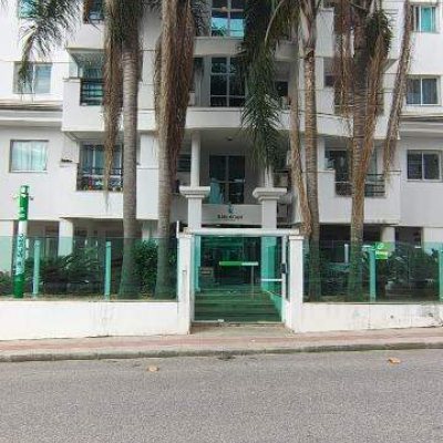 Apartamento com 118m², 2 quartos, 1 suíte, 2 garagens, no bairro Pagani em Palhoça