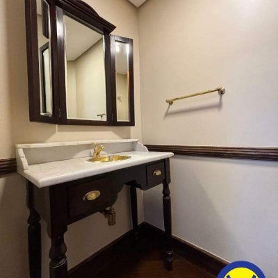 Apartamento com 220m², 4 quartos, 2 suítes, 2 garagens, no bairro Centro em Florianópolis