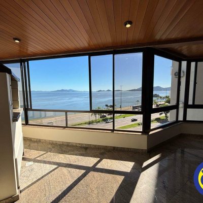 Apartamento com 220m², 4 quartos, 2 suítes, 2 garagens, no bairro Centro em Florianópolis