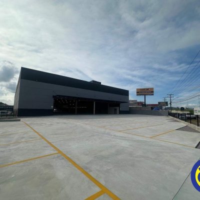 Loja com 3677m², no bairro Pedra Branca em Palhoça
