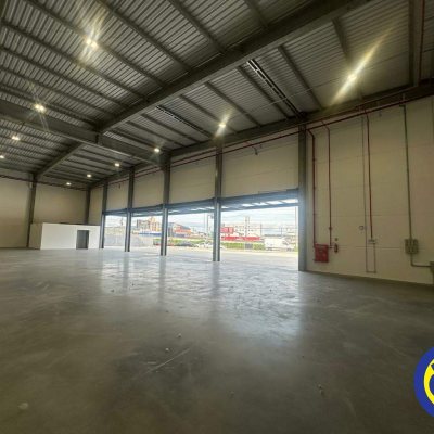 Loja com 3677m², no bairro Pedra Branca em Palhoça