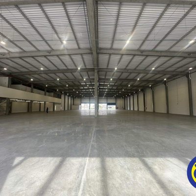 Loja com 3677m², no bairro Pedra Branca em Palhoça