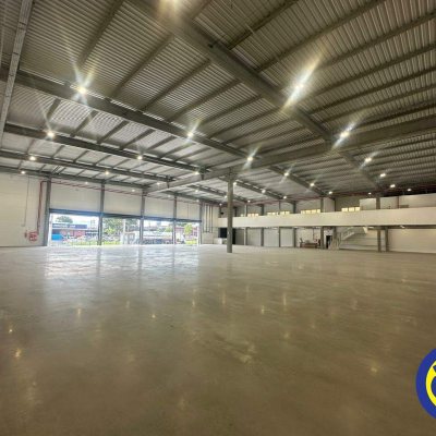 Loja com 3677m², no bairro Pedra Branca em Palhoça