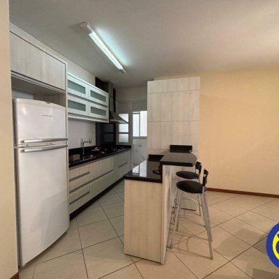 Apartamento com 120m², 3 quartos, 1 suíte, 2 garagens, no bairro Ingleses do Rio Vermelho em Florianópolis