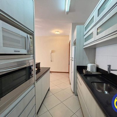 Apartamento com 120m², 3 quartos, 1 suíte, 2 garagens, no bairro Ingleses do Rio Vermelho em Florianópolis