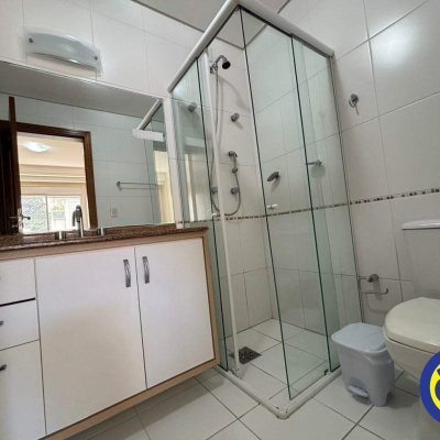 Apartamento com 120m², 3 quartos, 1 suíte, 2 garagens, no bairro Ingleses do Rio Vermelho em Florianópolis