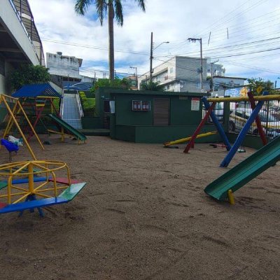 Apartamento com 57m², 2 quartos, 1 garagem, no bairro Barreiros em São José