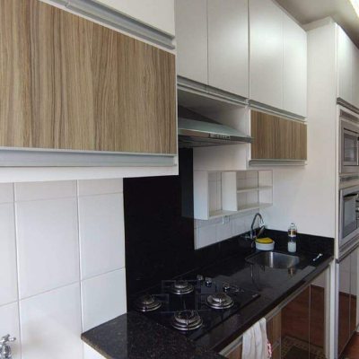 Apartamento com 57m², 2 quartos, 1 garagem, no bairro Barreiros em São José