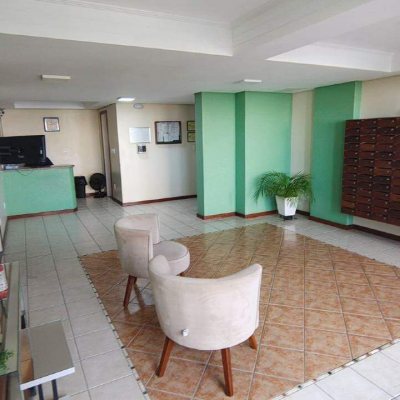 Apartamento com 57m², 2 quartos, 1 garagem, no bairro Barreiros em São José