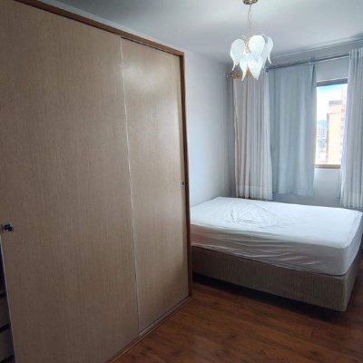 Apartamento com 57m², 2 quartos, 1 garagem, no bairro Barreiros em São José