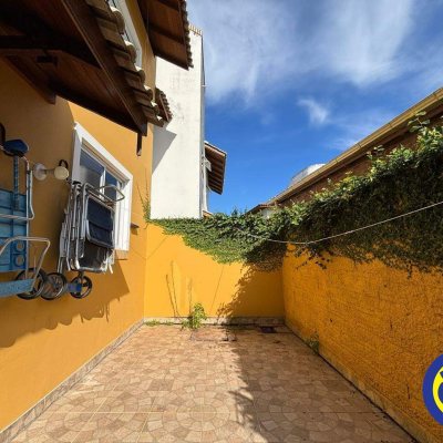 Casa com 152m², 3 quartos, 2 suítes, 2 garagens, no bairro Cachoeira do Bom Jesus em Florianópolis
