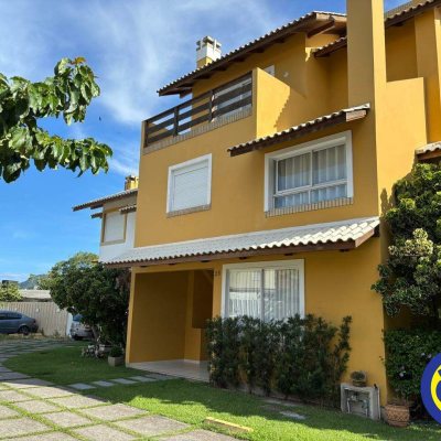 Casa com 152m², 3 quartos, 2 suítes, 2 garagens, no bairro Cachoeira do Bom Jesus em Florianópolis