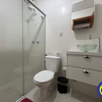 Casa com 152m², 3 quartos, 2 suítes, 2 garagens, no bairro Cachoeira do Bom Jesus em Florianópolis