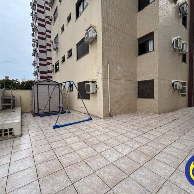 Apartamento com 258m², 3 quartos, 1 suíte, 1 garagem, no bairro Centro em Florianópolis