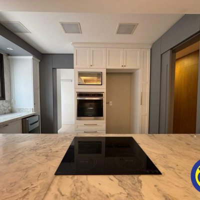 Apartamento com 258m², 3 quartos, 1 suíte, 1 garagem, no bairro Centro em Florianópolis