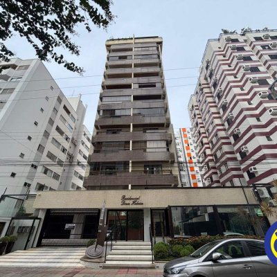 Apartamento com 258m², 3 quartos, 1 suíte, 1 garagem, no bairro Centro em Florianópolis