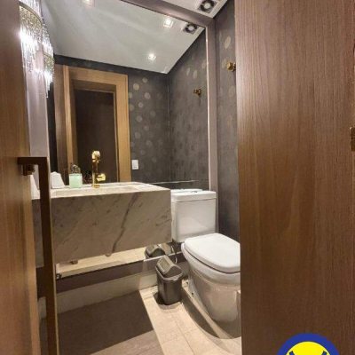 Apartamento com 258m², 3 quartos, 1 suíte, 1 garagem, no bairro Centro em Florianópolis