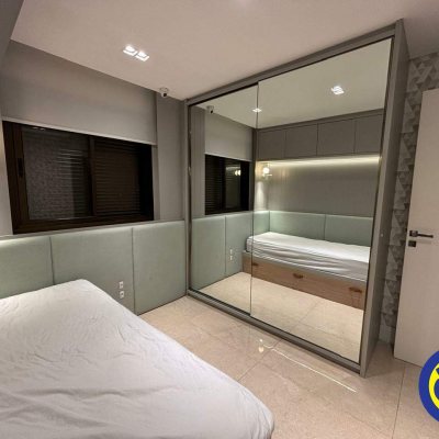 Apartamento com 258m², 3 quartos, 1 suíte, 1 garagem, no bairro Centro em Florianópolis