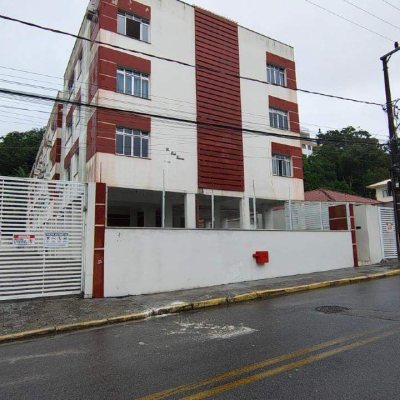 Apartamento com 40m², 1 quarto, 1 garagem, no bairro Coqueiros em Florianópolis