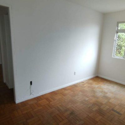 Apartamento com 40m², 1 quarto, 1 garagem, no bairro Coqueiros em Florianópolis