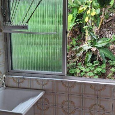 Apartamento com 40m², 1 quarto, 1 garagem, no bairro Coqueiros em Florianópolis