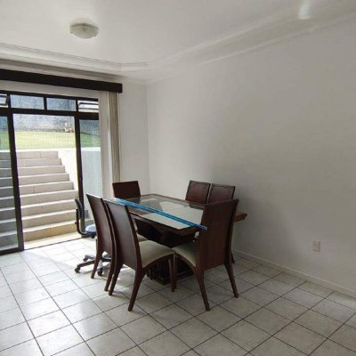 Casa com 220m², 4 quartos, 1 suíte, 3 garagens, no bairro Jardim Cidade de Florianópolis em São José