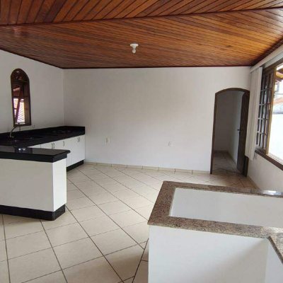 Casa com 220m², 4 quartos, 1 suíte, 3 garagens, no bairro Jardim Cidade de Florianópolis em São José