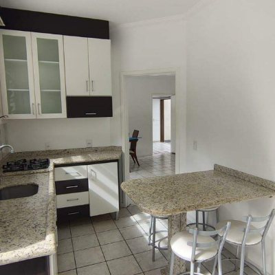 Casa com 220m², 4 quartos, 1 suíte, 3 garagens, no bairro Jardim Cidade de Florianópolis em São José