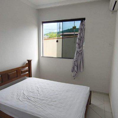 Casa com 220m², 4 quartos, 1 suíte, 3 garagens, no bairro Jardim Cidade de Florianópolis em São José