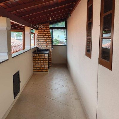 Casa com 220m², 4 quartos, 1 suíte, 3 garagens, no bairro Jardim Cidade de Florianópolis em São José