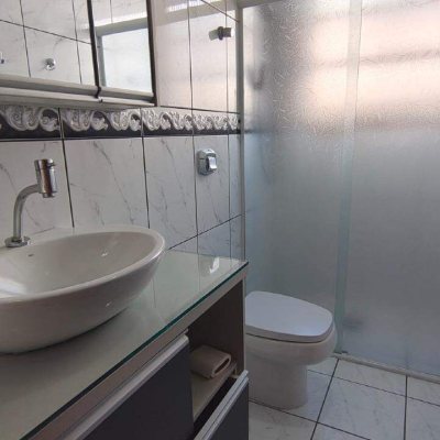 Apartamento com 55m², 2 quartos, 1 garagem, no bairro Kobrasol em São José