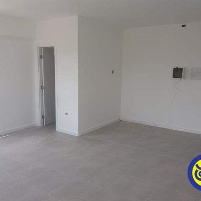 Salas/Conjuntos com 30m², 1 garagem, no bairro Campinas em São José