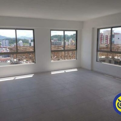 Salas/Conjuntos com 30m², 1 garagem, no bairro Campinas em São José