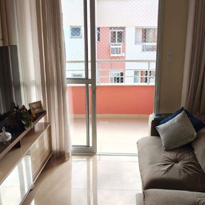 Apartamento com 82m², 3 quartos (sendo 1 suíte), 1 garagem, no bairro Barreiros em São José