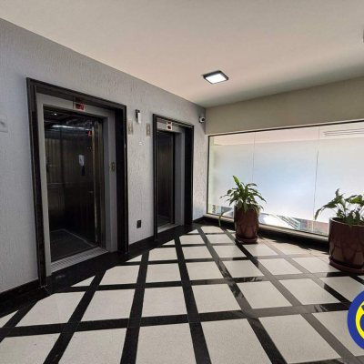 Salas/Conjuntos com 38m², no bairro Centro em Florianópolis