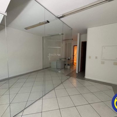 Salas/Conjuntos com 38m², no bairro Centro em Florianópolis