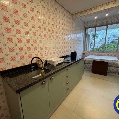 Apartamento com 106m², 3 quartos, 1 garagem, no bairro Centro em Florianópolis