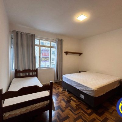 Apartamento com 106m², 3 quartos, 1 garagem, no bairro Centro em Florianópolis