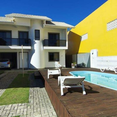 Casa com 160m², 3 quartos (sendo 1 suíte), 3 garagens, no bairro Bela Vista em São José