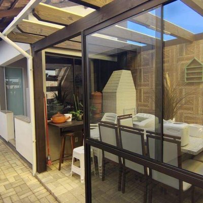Casa com 160m², 3 quartos (sendo 1 suíte), 3 garagens, no bairro Bela Vista em São José