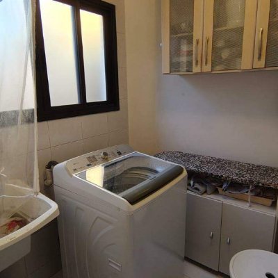 Casa com 160m², 3 quartos (sendo 1 suíte), 3 garagens, no bairro Bela Vista em São José