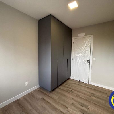 Apartamento com 67m², 2 quartos (sendo 1 suíte), 1 garagem, no bairro Agronômica em Florianópolis