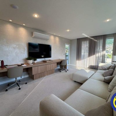 Apartamento com 67m², 2 quartos (sendo 1 suíte), 1 garagem, no bairro Agronômica em Florianópolis
