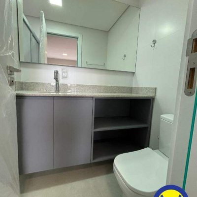 Apartamento com 67m², 2 quartos (sendo 1 suíte), 1 garagem, no bairro Agronômica em Florianópolis