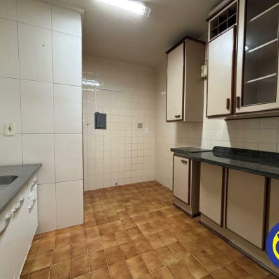 Apartamento com 64m², 2 quartos, 1 garagem, no bairro Carvoeira em Florianópolis