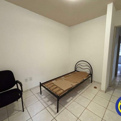 Apartamento com 64m², 2 quartos, 1 garagem, no bairro Carvoeira em Florianópolis