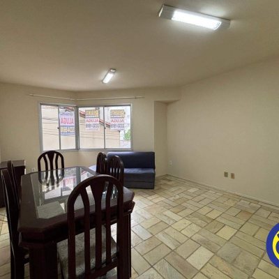 Apartamento com 64m², 2 quartos, 1 garagem, no bairro Carvoeira em Florianópolis